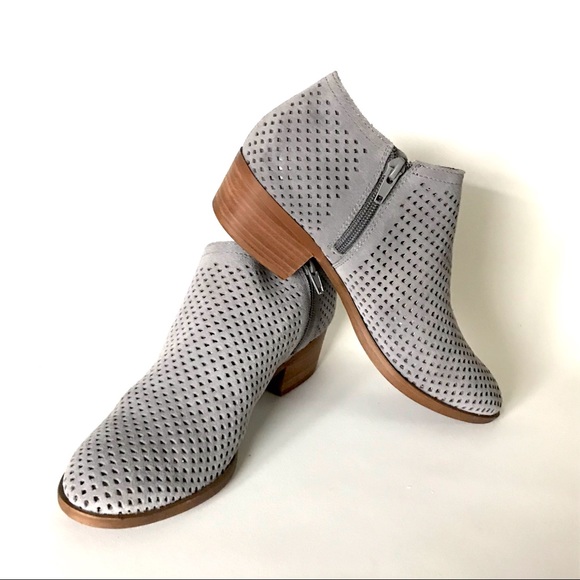 Lucky Brand Shoes - Lucky Brand booties EUC